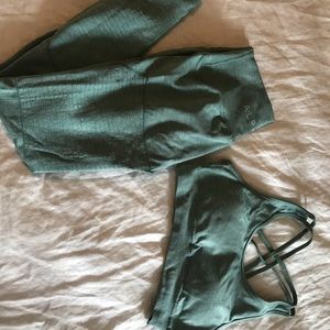 Alphalete Leggings and Sports Bra Set